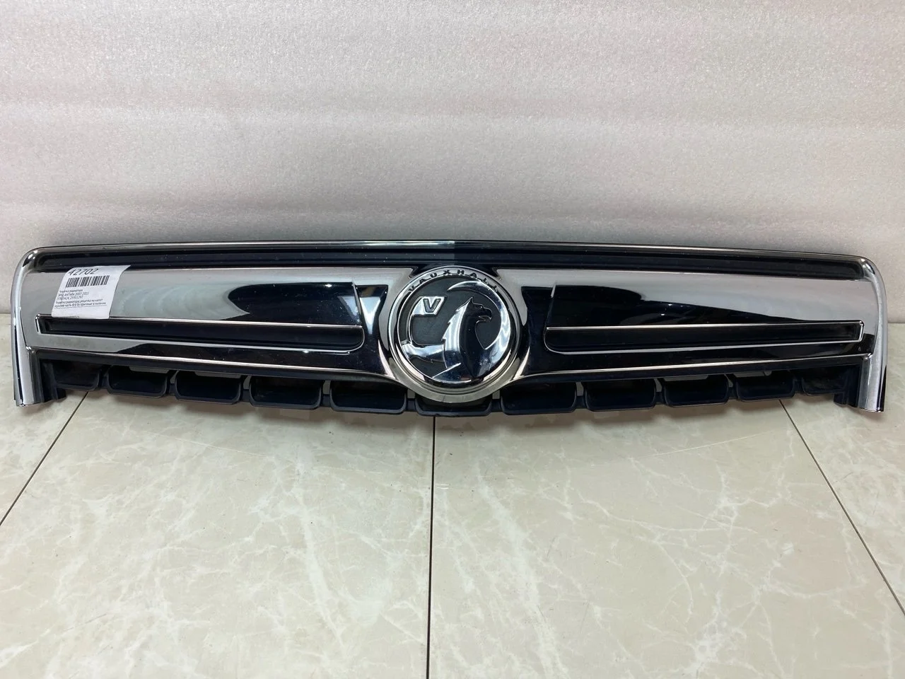 Решетка радиатора Opel Antara 2007-2015 25983424