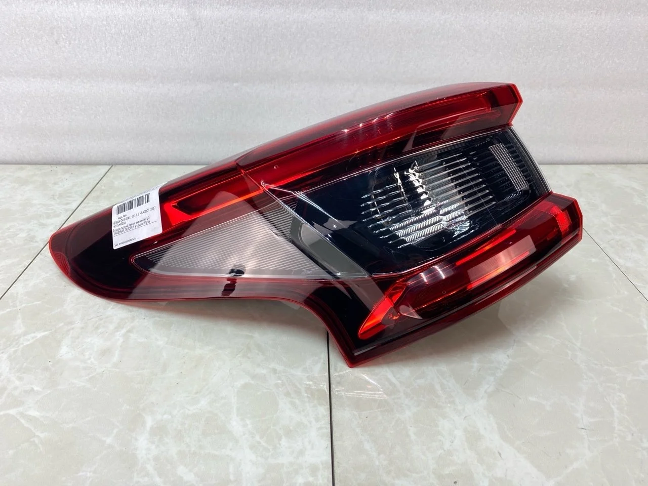 Фонарь Nissan Qashqai 2 J11 2017 26555HV00A 1.2 HRA2DDT, задний левый