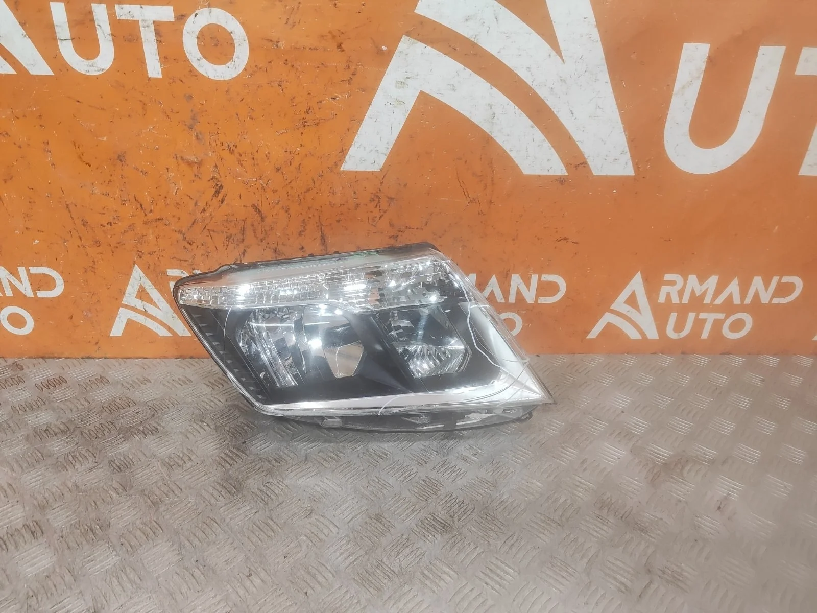 Фара Nissan Terrano 2014-2022 3 D10