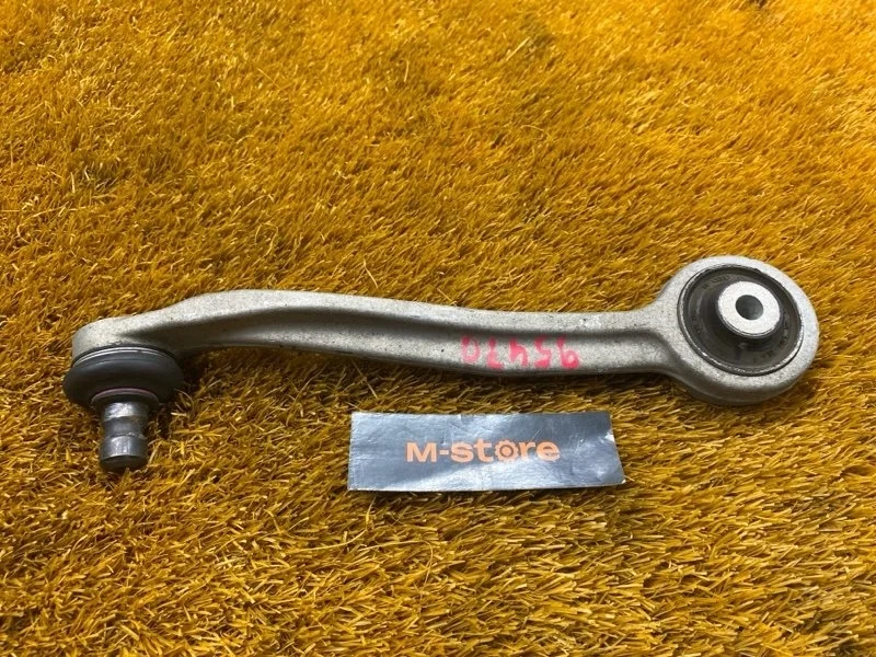 Рычаг подвески нижний Audi Q5 2010 8K0407509B 8R CDN, передний левый