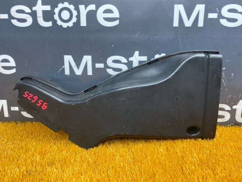 Воздухозаборник Audi A4 2007 8E0129618H B7/8E ALT