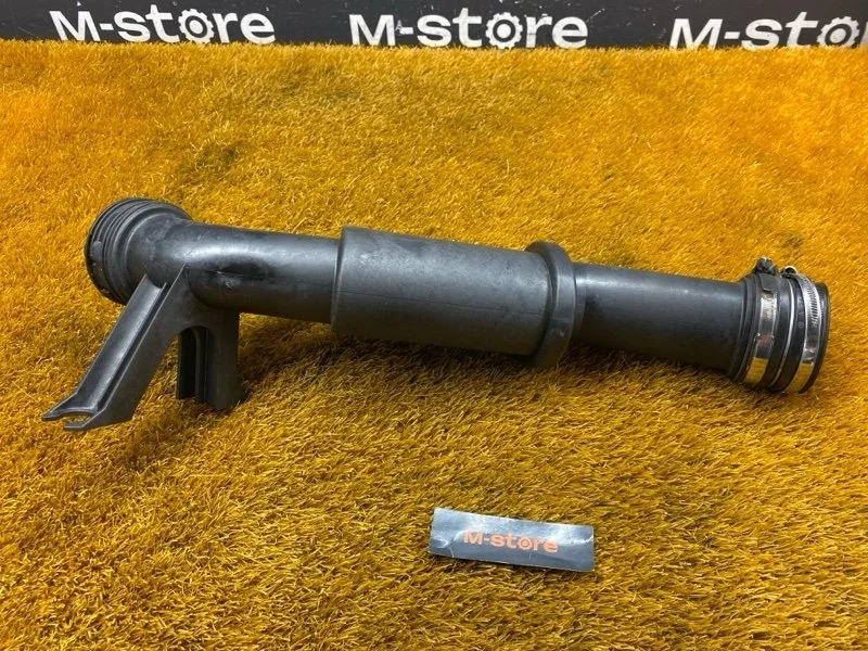 Патрубок интеркулера Mercedes-Benz C-Class 2009 A2710902137 W204 271.950