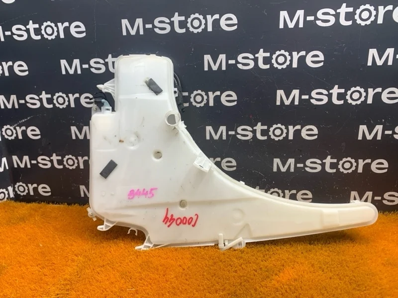 Бачок омывателя Bmw 1-Series 2009 61677238667 E87 N46B20B