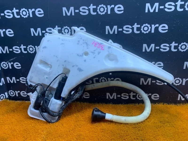 Бачок омывателя Bmw X1 2011 61667238666 E84 N46B20B