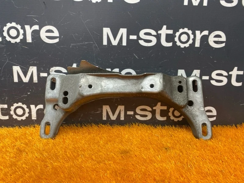 Кронштейн КПП Bmw 3-Series 2002 1096250 E46 M54B22 (226S1)