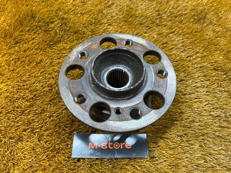 Ступица Mercedes-Benz C-Class 2009 A2309810127 W204 271.950, задняя правая