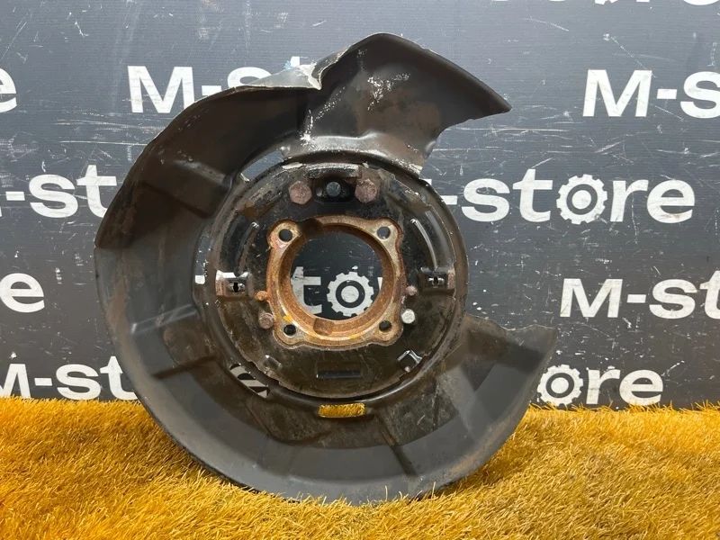 Кулак поворотный Bmw X1 2011 33326788049 E84 N46B20B, задний левый