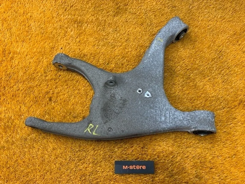 Рычаг подвески нижний Audi Q5 2010 8R0505311B 8R CDN, задний левый