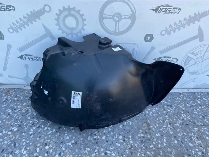 Подкрылок передний правый передняя часть Mercedes-benz Sprinter W906