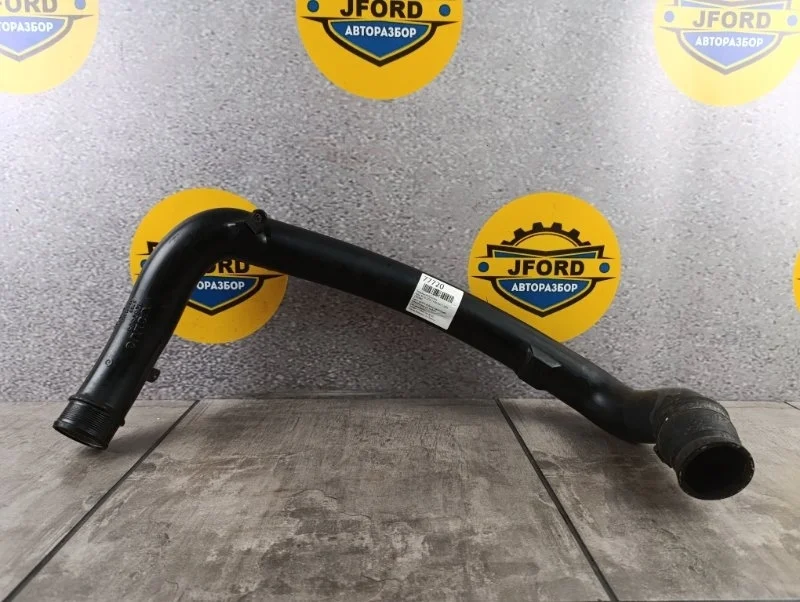 Патрубок интеркулера Volvo XC70 2003 SZ58