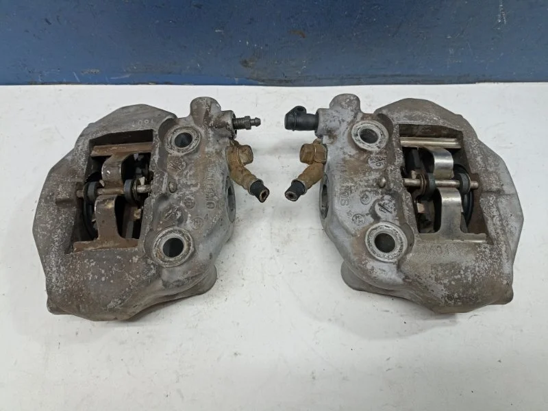 Суппорта тормозные Toyota Celsior 4773050160 UCF31 4.3 3UZ-FE, задняя