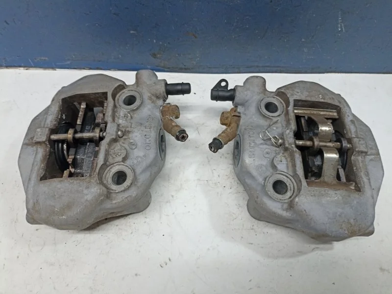 Суппорта тормозные Toyota Celsior 4773050160 UCF31 4.3 3UZ-FE, задняя