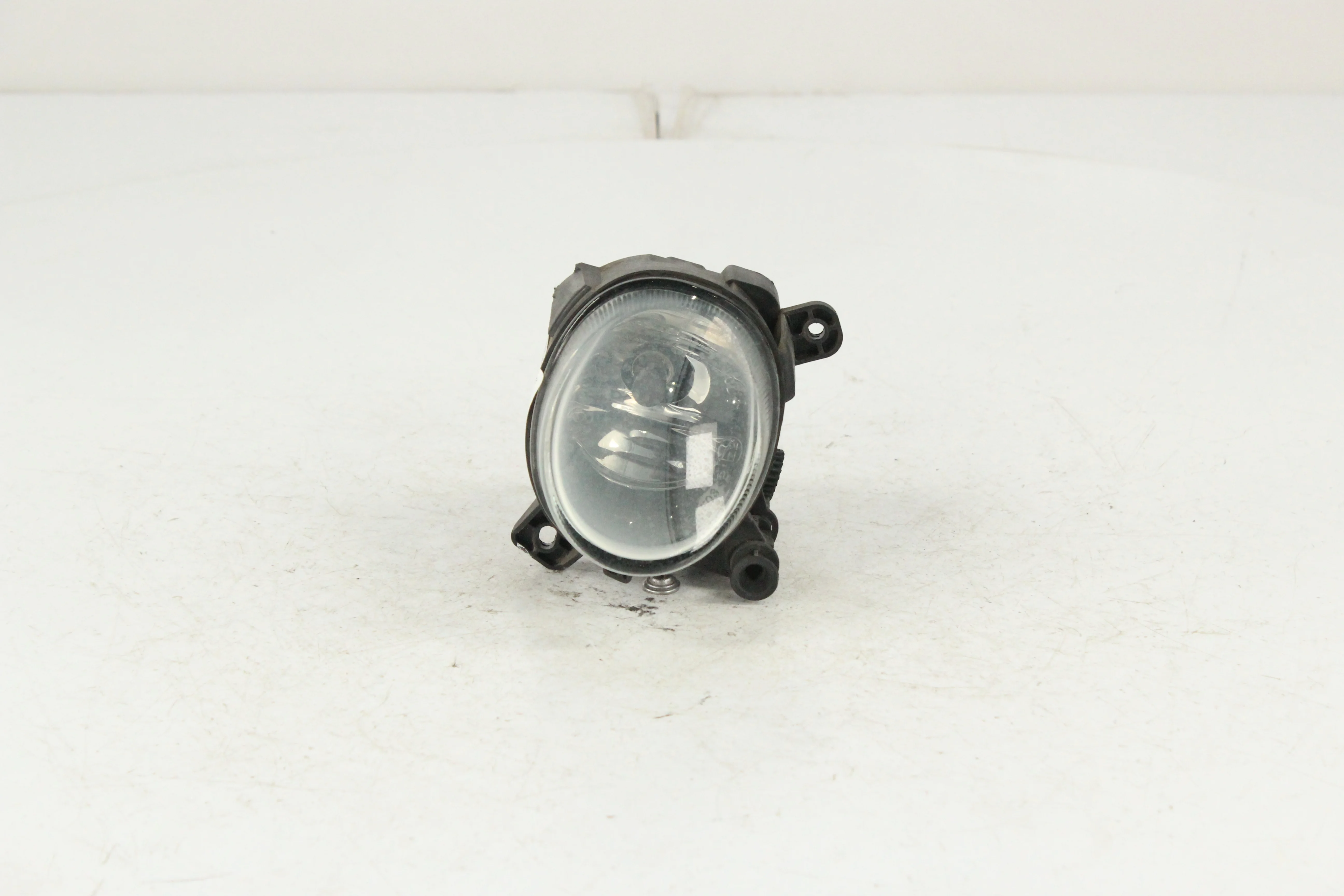 ТУМАНКА AUDI VOLKSWAGEN A1 A4 A5 A6 PASSAT CC Q3 357 4G2 4G5 4GC 4GD 4GH 4GJ 8F7 8K2 8K5 8KH 8T3 8TA 8UB 8UG 8X1 8XA 8XF 8XK B8 C7 0204701 ЛЕВАЯ 8T0941699 NA6680Z