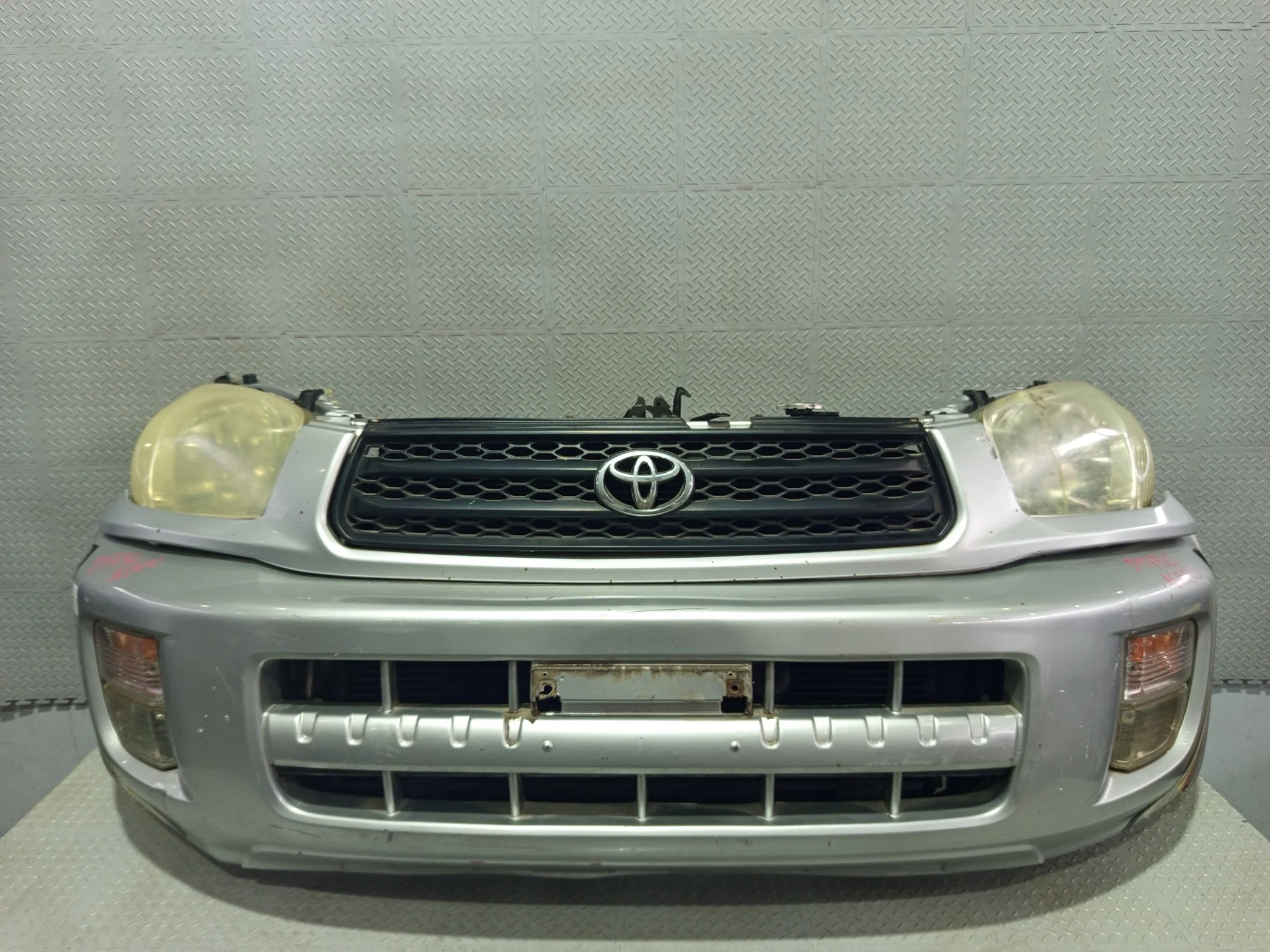 NOSECUT TOYOTA RAV4 ACA20W ACA21W ZCA25W ZCA26W 1 МОДЕЛЬ 5211942905 серебро DY750