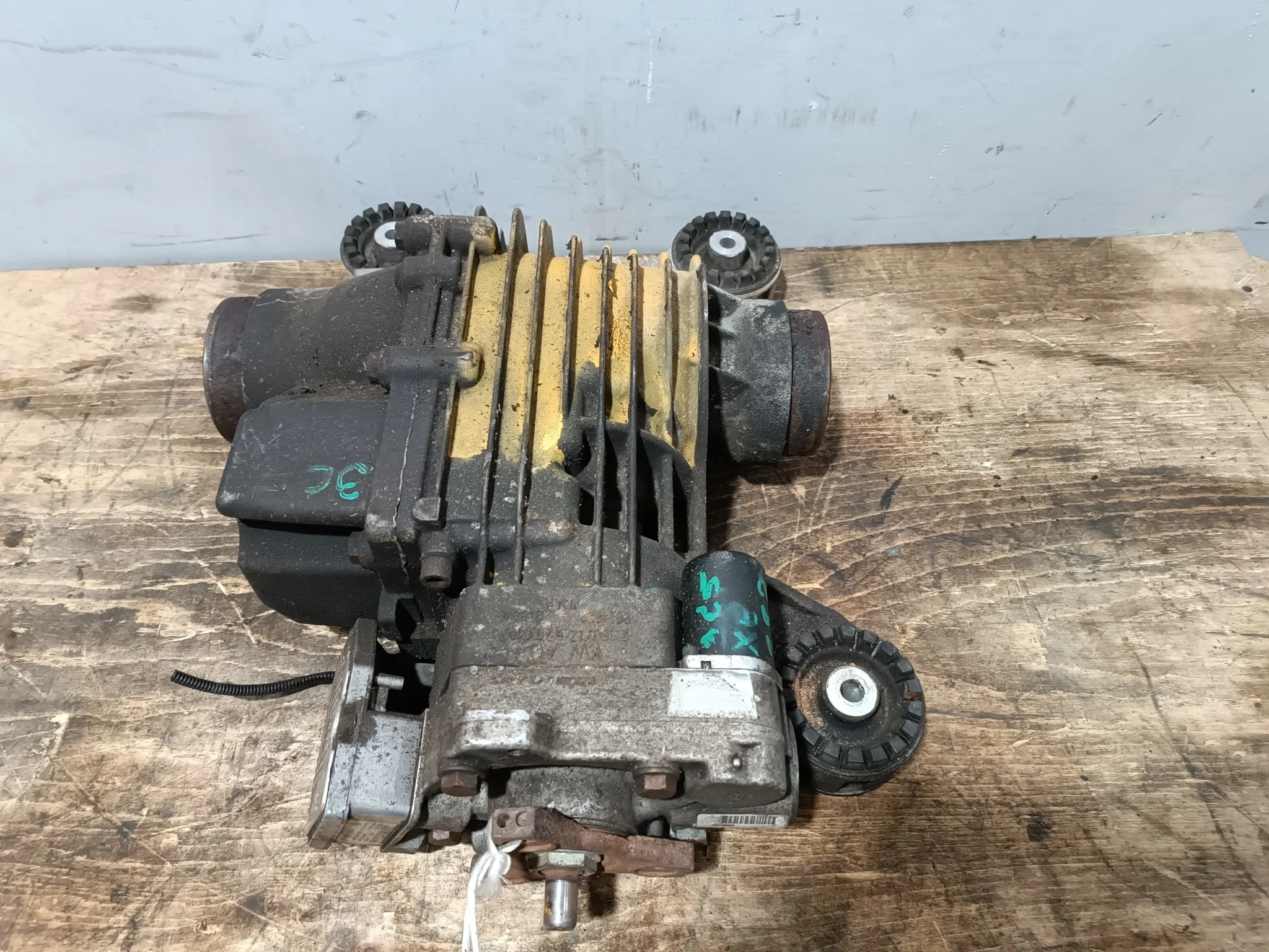 РЕДУКТОР VOLKSWAGEN AXZ BVX PASSAT 3C2 3C5 B6 ЗАДНИЙ 4WD 01Z525010B XE382