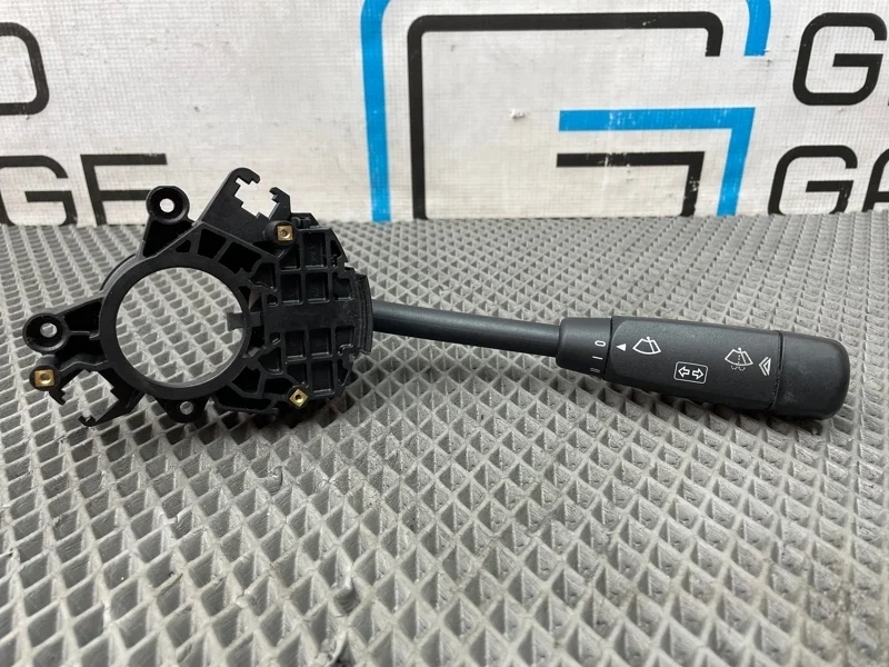 Переключатель подрулевой Mercedes-Benz V-Class 6395450124 W639