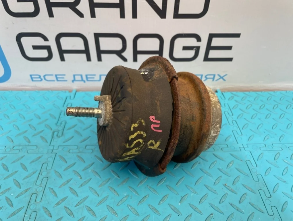 Подушка двигателя Infiniti Fx35 2010 112201BA0A S51 VQ35HR 3.5, передняя правая