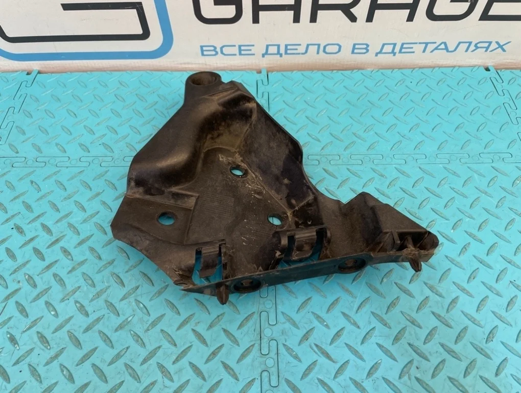 Кронштейн бампера Volvo Xc60 2012 30764619 DZ B4204T7 2.0, передний правый