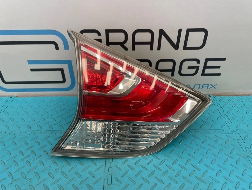 Фонарь Nissan X-Trail 2014 265554CA1B T32 MR20DD 2.0, правый