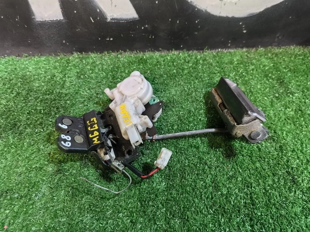 Замок багажника Mazda 6 GG