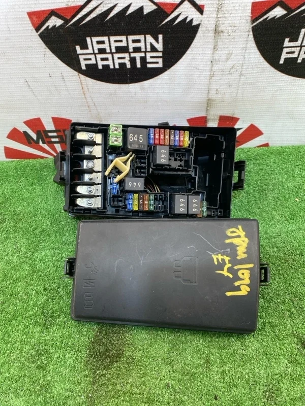 Блок предохранителей Volkswagen Tiguan 2017 5Q0937132A CZP