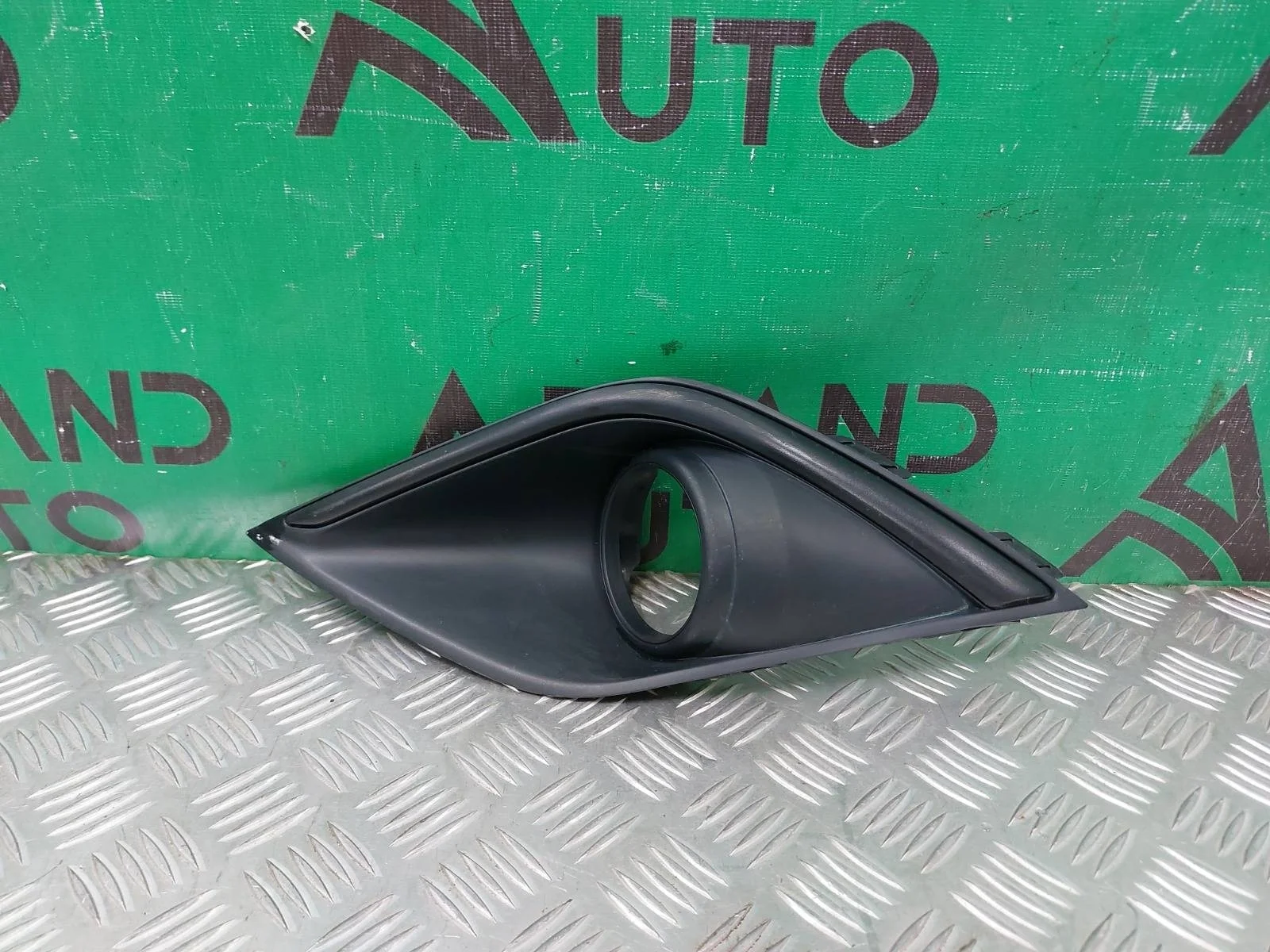 Окантовка птф Mitsubishi OUTLANDER 2018-нв 3