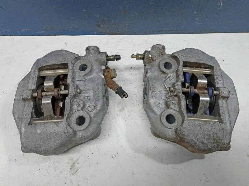 Суппорта тормозные Toyota Celsior 4773050160 UCF30 4.3 3UZ-FE, задняя