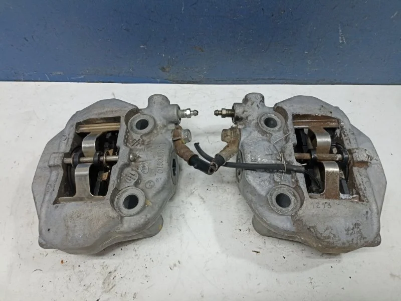 Суппорта тормозные Toyota Celsior 4773050160 UCF30 4.3 3UZ-FE, задняя