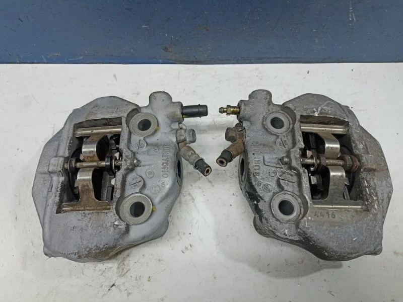 Суппорта тормозные Toyota Celsior 4773050160 UCF30 4.3 3UZ-FE, задняя