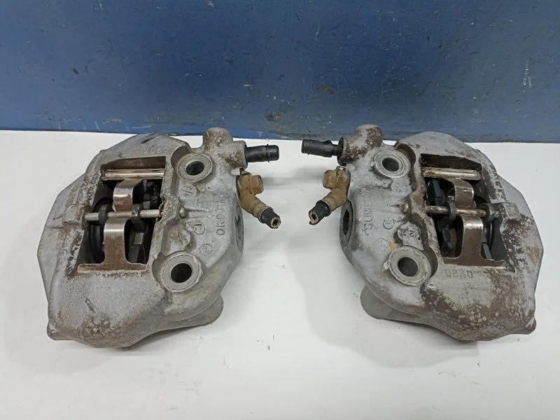 Суппорта тормозные Toyota Celsior 4773050160 UCF30 4.3 3UZ-FE, задняя