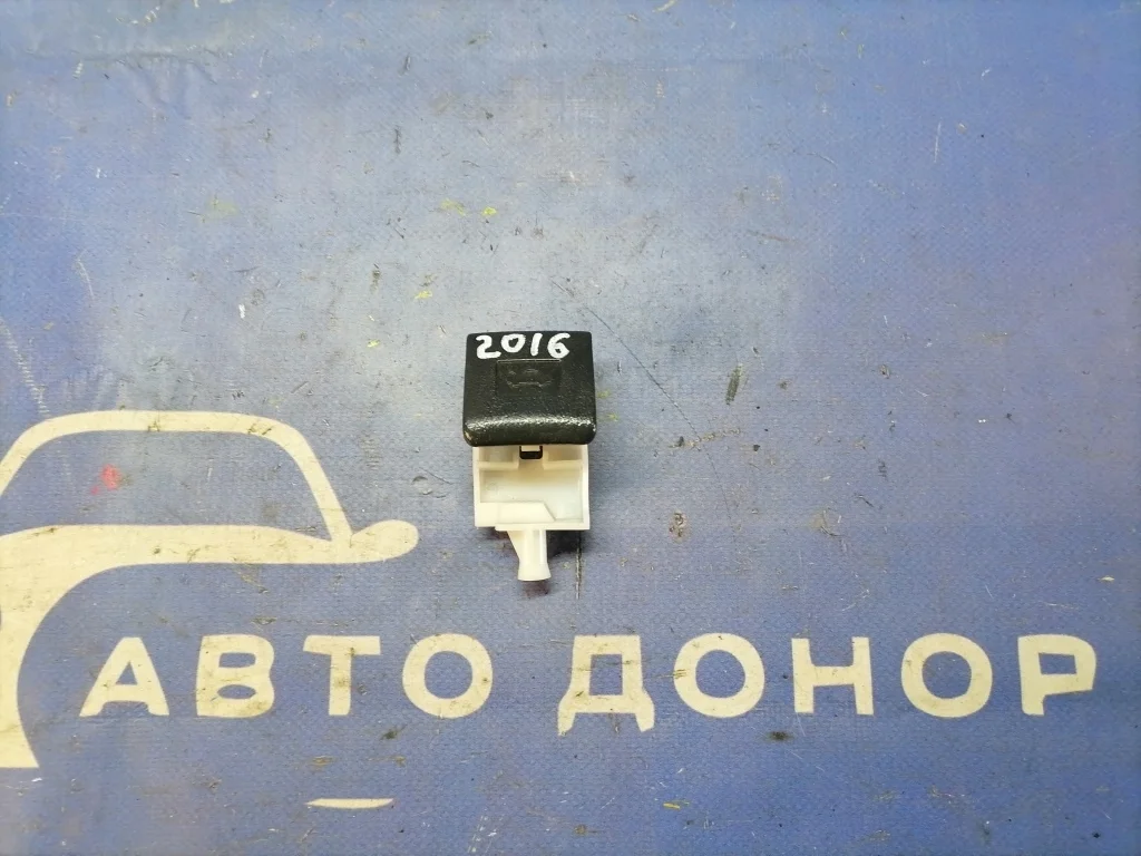 ручка открывания капота TOYOTA IST NCP65 -