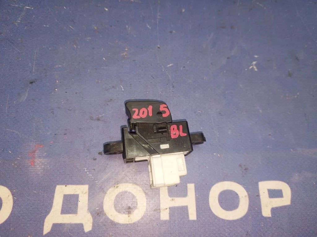 кнопка стеклоподъемника NISSAN PRIMERA TP12 QR20DE