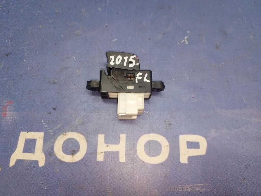 кнопка стеклоподъемника NISSAN PRIMERA TP12 QR20DE