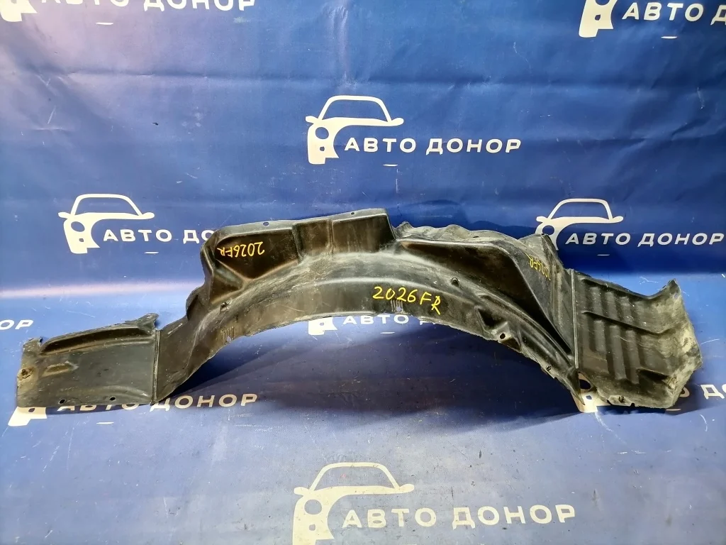 подкрылок MITSUBISHI LANCER CS2A 4G15