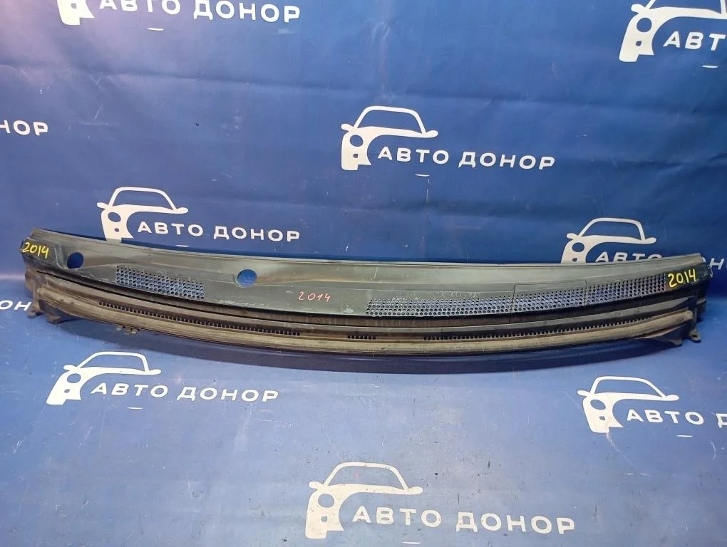 решетка под лобовое стекло MITSUBISHI COLT Z23W 4A91