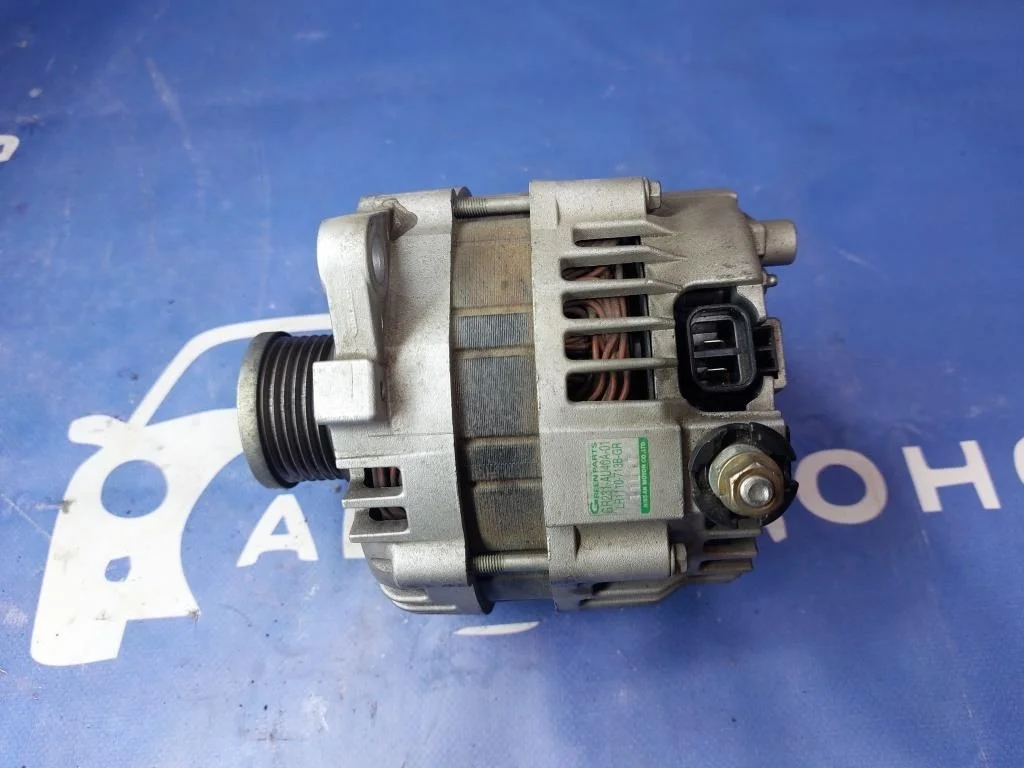 генератор NISSAN LIBERTY RM12 QR20DE
