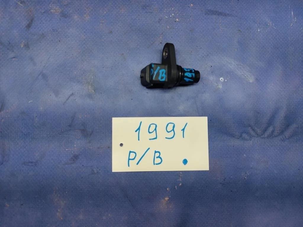 датчик положения распредвала NISSAN SERENA C26 MR20DD