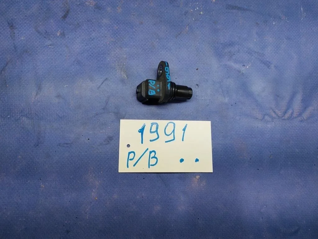 датчик положения распредвала NISSAN SERENA C26 MR20DD