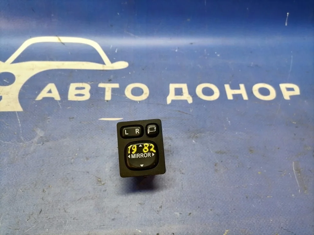 блок управления зеркалами TOYOTA NADIA ACN10 1AZFSE