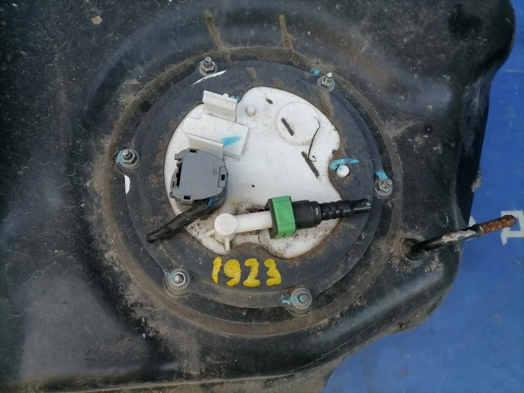 бензонасос MITSUBISHI GALANT FORTIS CY4A 4B11