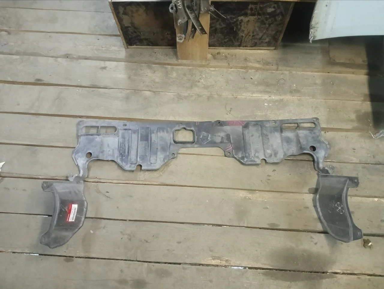 Пыльник бампера Honda Civic 8 2006-2011 74111SNAA00 4D, передний