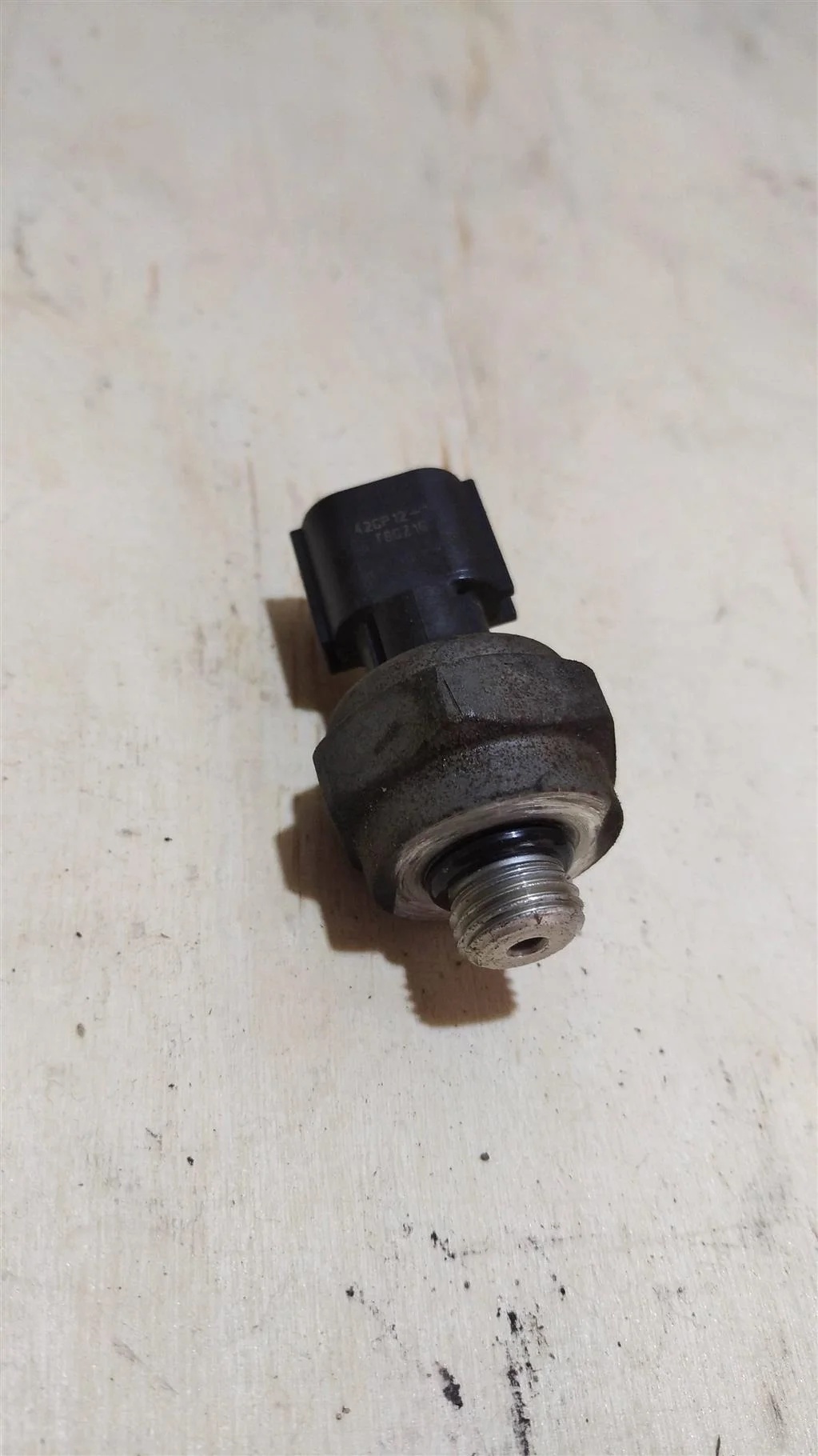 Б.у. датчик давления гур NISSAN nissan/ infiniti NISSAN nissan/ infiniti