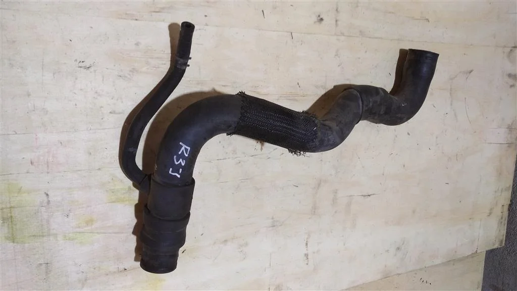 Б.у. патрубок радиатора TOYOTA RAV4 ACA30 TOYOTA RAV4 ACA30
