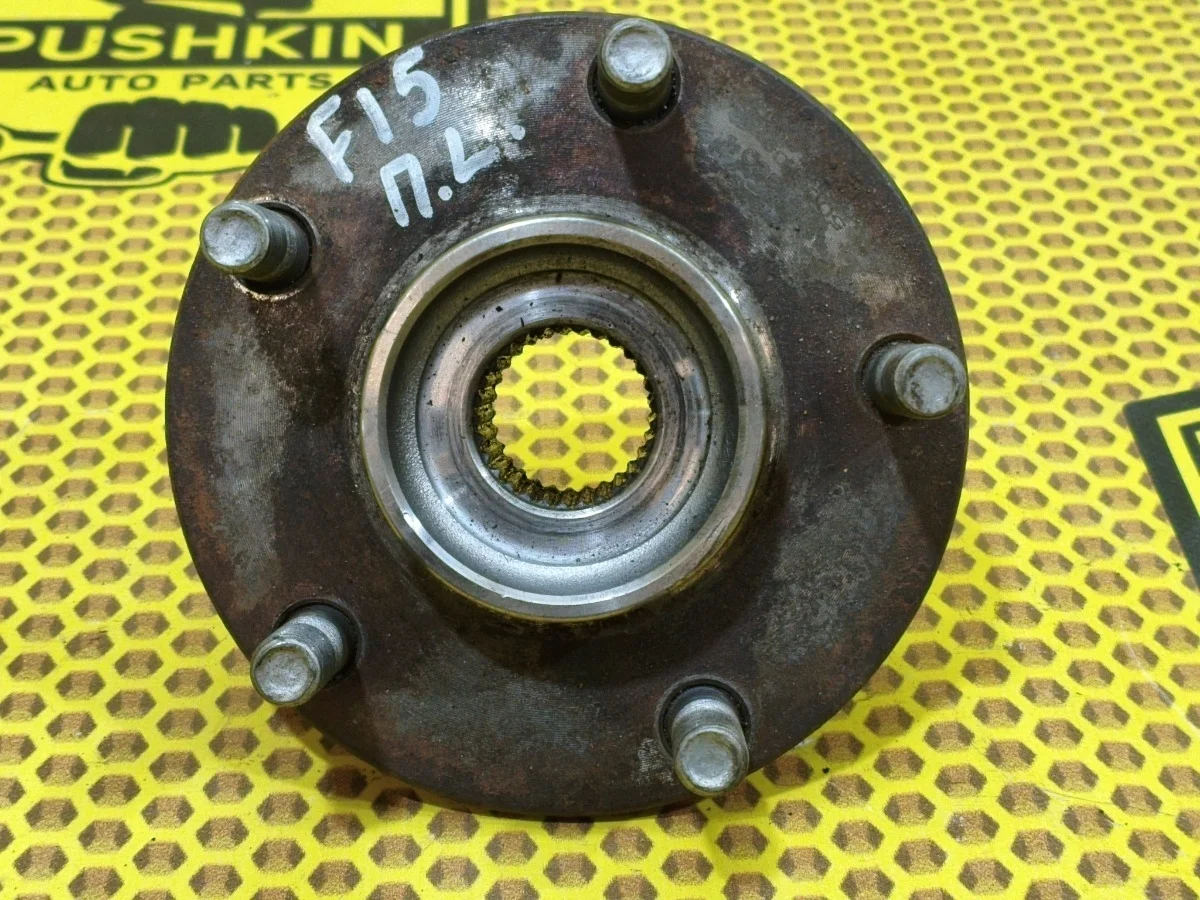Ступица Nissan Juke 2011 402021KA0A F15 MR16DDT, передняя левая
