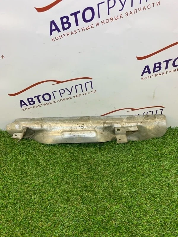 Тепловой экран Mb Cls550 2012 A2780940720 C218 W218 278.922 4.7Л БЕНЗИН, правый