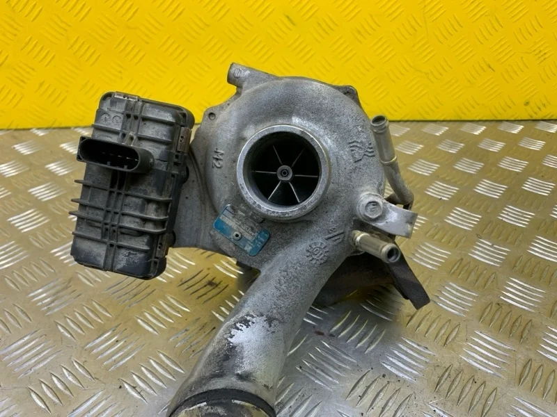 Турбина Nissan Pathfinder (R51M) 2004-2013 2010 144115X01A 2.5 D YD25DDTI