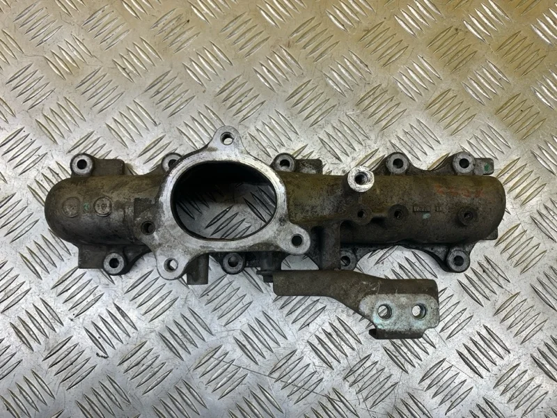Коллектор впускной Nissan Pathfinder (R51M) 2004-2013 2010 140035X01A 2.5 D YD25DDTI