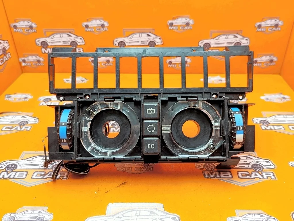 Панель управления климатом Mercedes-Benz