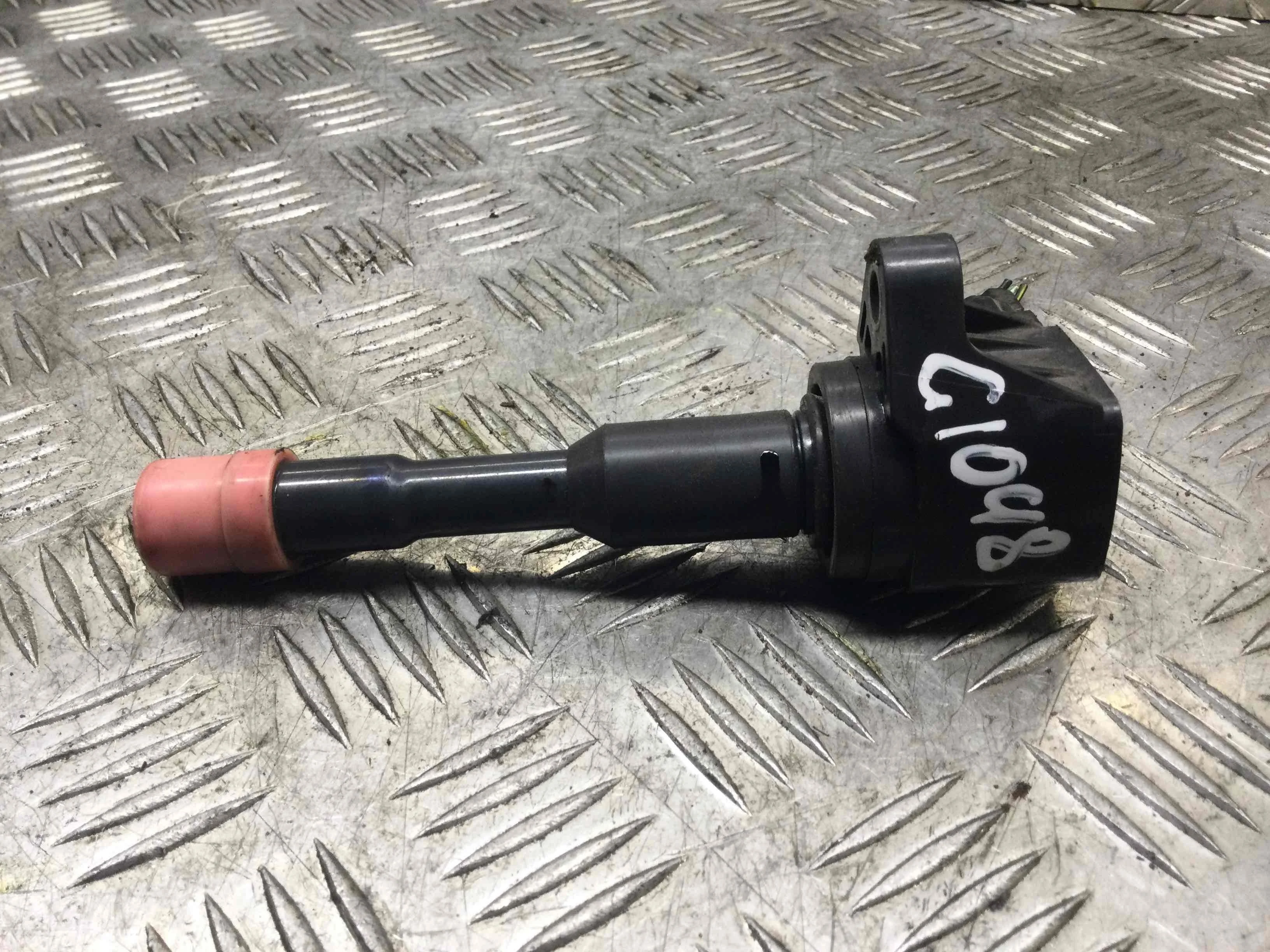 Катушка зажигания Honda Jazz 1 поколение [рестайлинг] (2004-2008) бензин 1.2 i Механика Х/б