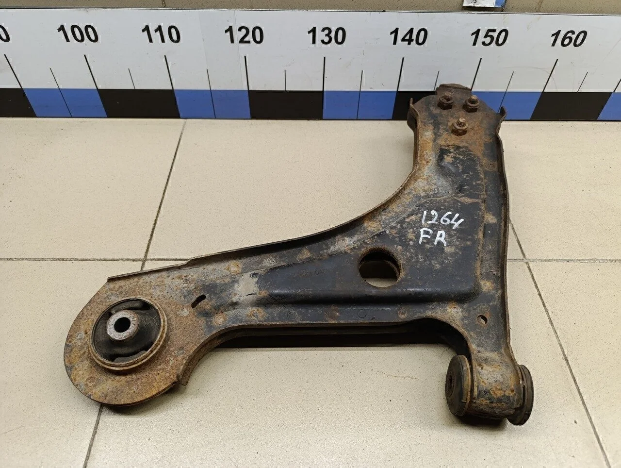 Рычаг передний правый Lacetti 2003-2013